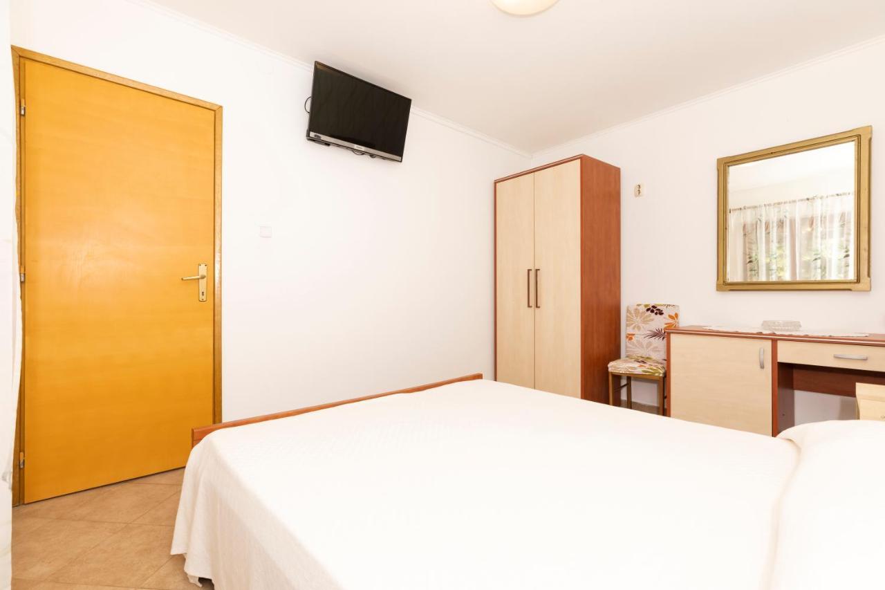 Apartments Dominik Mali Lošinj Exterior foto
